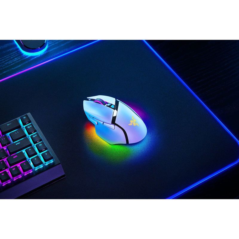 Razer Basilisk V3 Pro 35K - White gaming mouse RZ01-05240200-R3G1