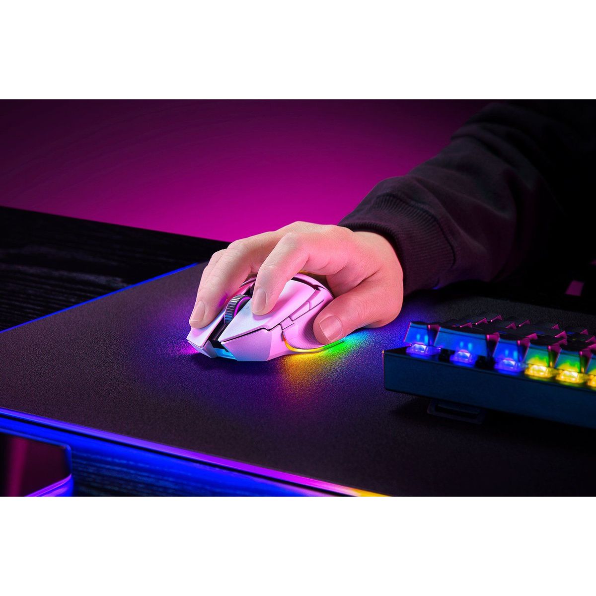 Razer Basilisk V3 Pro 35K - White gaming mouse RZ01-05240200-R3G1