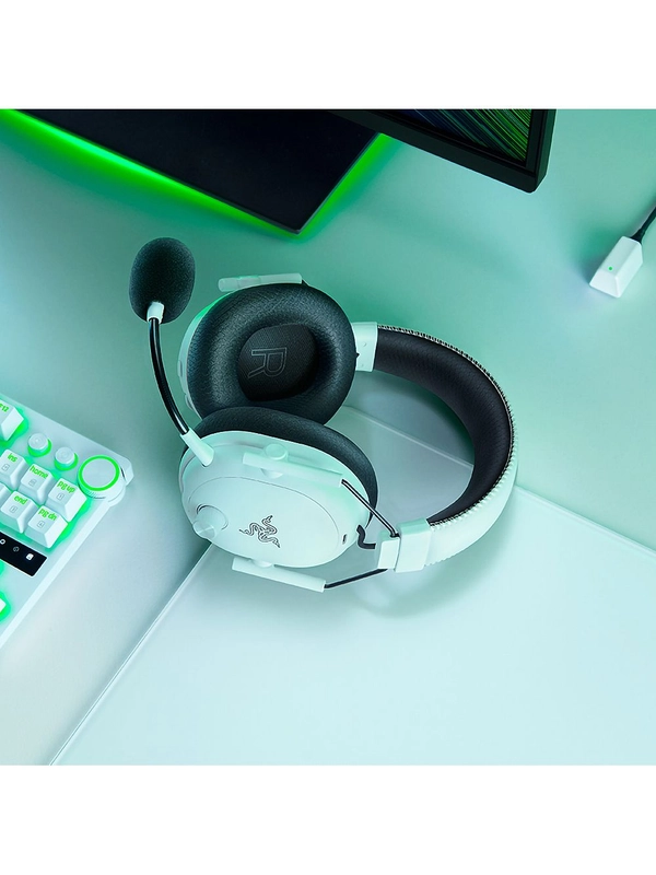 Razer BlackShark V3 Pro - White Headset арт. RZ04-05400200-R3M1