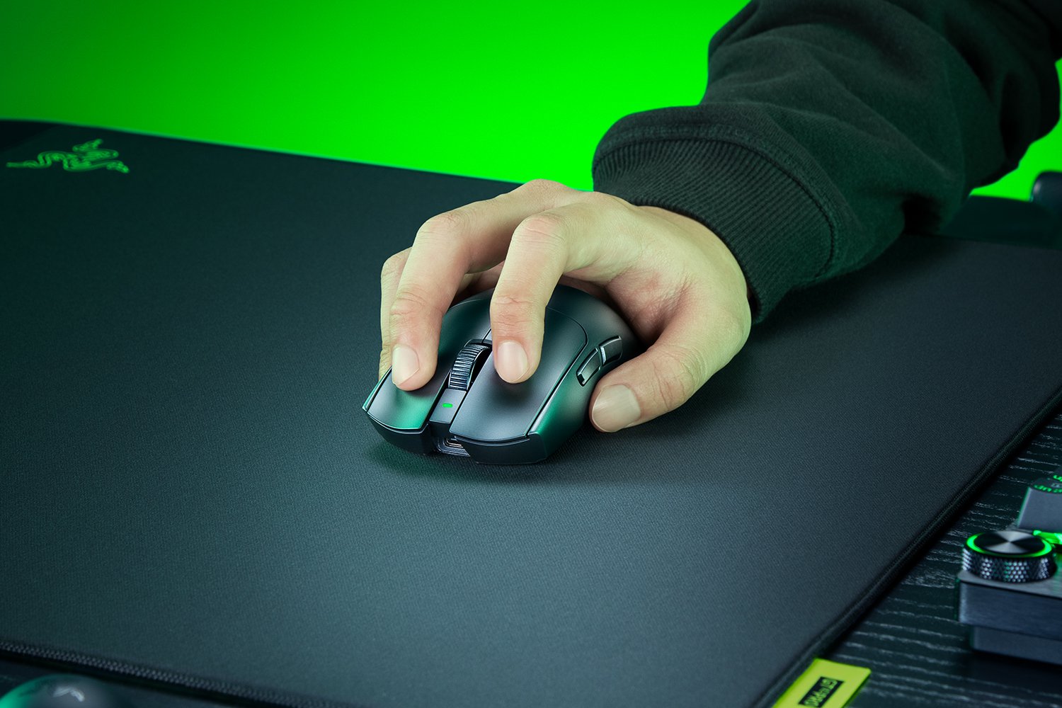 Razer Viper V4 Pro арт. RZ01-05630100-R3G1