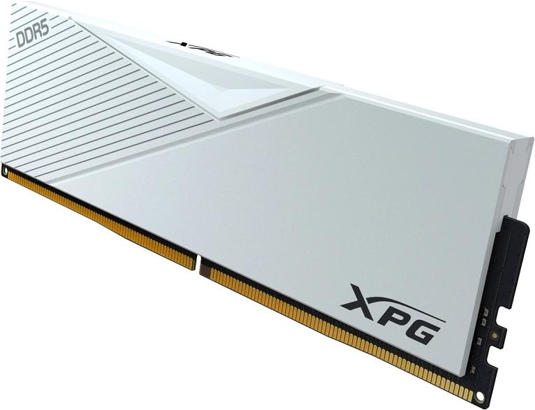 ADATA AX5U6400C3232G-DCLAWH