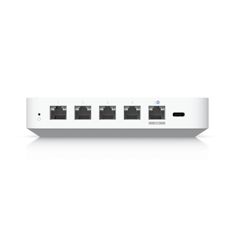 UBIQUITI UCG-Ultra Маршрутизатор 4 ядра (1,5 ГГц), 4х 1G RJ45, 1х 2.5G RJ45 WAN