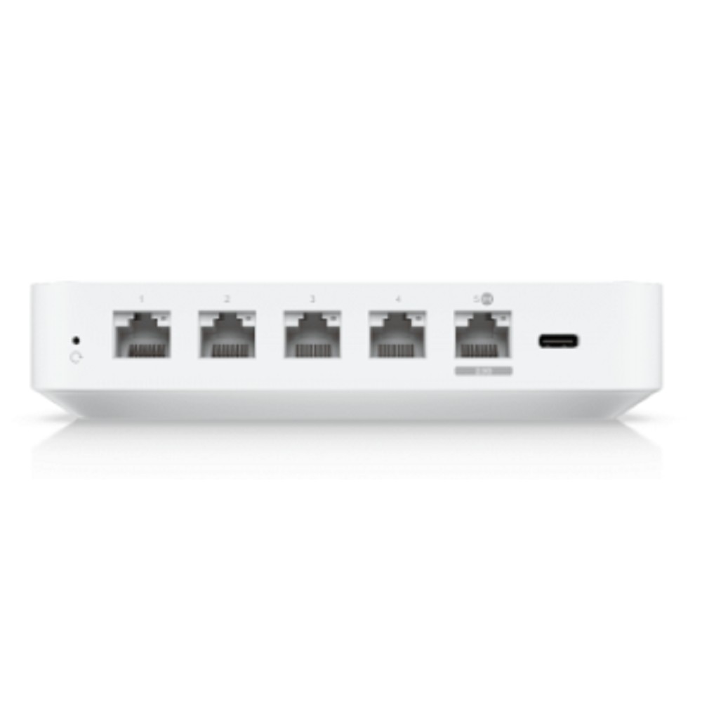 UBIQUITI UCG-Ultra Маршрутизатор 4 ядра (1,5 ГГц), 4х 1G RJ45, 1х 2.5G RJ45 WAN