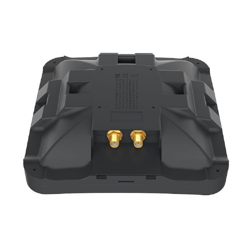 MikroTik MTAO-LTE-5D-SQ Антенна LTE, mANT LTE 5o 2 x SMA, 5 дБи, MIMO 2x2
